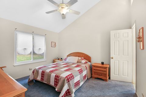 Tiny photo for 140 Rockhurst Road, Bolingbrook, IL 60440 (MLS # 12505511)