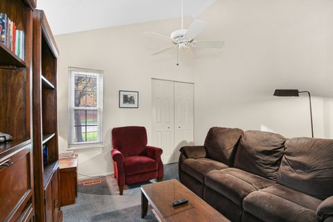 Tiny photo for 140 Rockhurst Road, Bolingbrook, IL 60440 (MLS # 12505511)