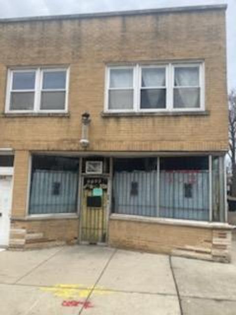 2724 E 83rd Street Chicago IL 60617