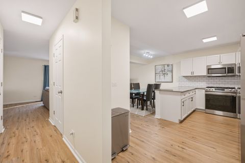 Tiny photo for 141 W ROBINHOOD Way #141, Bolingbrook, IL 60440 (MLS # 12579235)