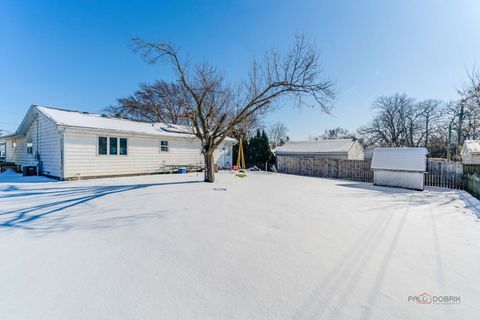 Tiny photo for 150 Lakewood Drive, Antioch, IL 60002 (MLS # 12557449)