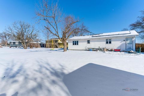 Tiny photo for 150 Lakewood Drive, Antioch, IL 60002 (MLS # 12557449)