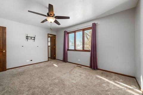 Tiny photo for 150 Lakewood Drive, Antioch, IL 60002 (MLS # 12557449)