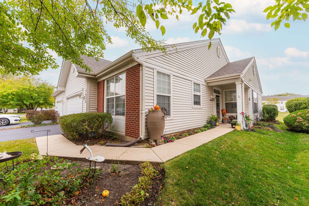 Photo for 1435 Cambria Drive, DeKalb, IL 60115 (MLS # 12493044)