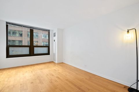 Tiny photo for 440 N Wabash Avenue #409, Chicago, IL 60611 (MLS # 12516542)