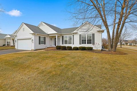 Photo of 12983 DEARBORN Trail, Huntley, IL 60142 (MLS # 12577403)