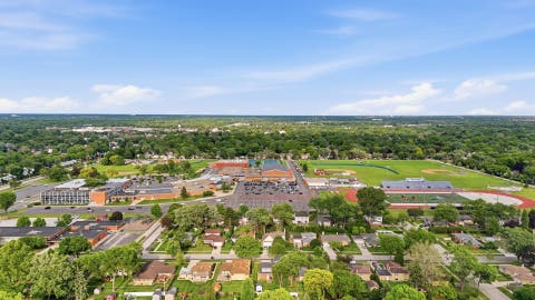 Tiny photo for 5 S Waterman Avenue, Arlington Heights, IL 60004 (MLS # 12684742)