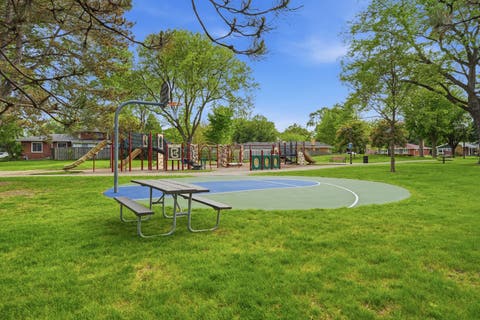 Tiny photo for 5 S Waterman Avenue, Arlington Heights, IL 60004 (MLS # 12684742)