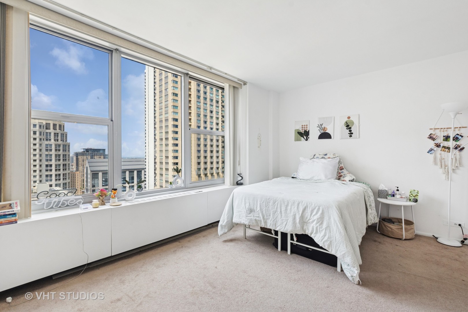 777 N Michigan Avenue 3105