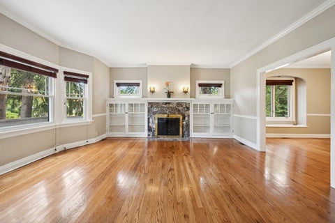 Tiny photo for 565 Ryan Place, Lake Forest, IL 60045 (MLS # 12652619)