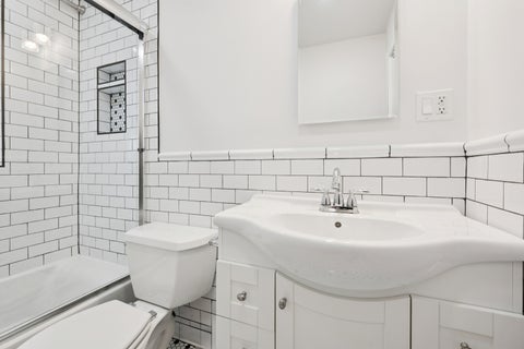 Tiny photo for 565 Ryan Place, Lake Forest, IL 60045 (MLS # 12652619)