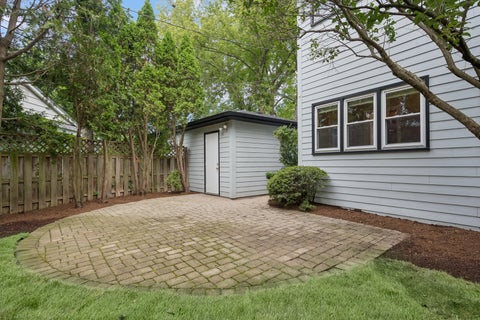 Tiny photo for 565 Ryan Place, Lake Forest, IL 60045 (MLS # 12652619)