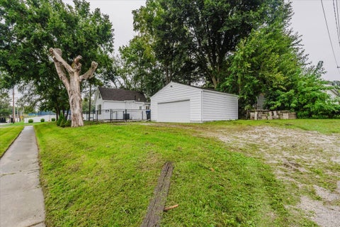 Tiny photo for 1328 N Mason Street, Bloomington, IL 61701 (MLS # 12766294)