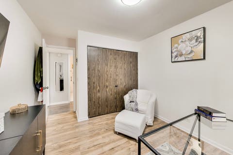 Tiny photo for 1264 WILLIAMSBURG Drive #D1, Schaumburg, IL 60193 (MLS # 12658385)