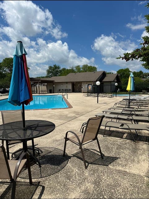 Tiny photo for 1264 WILLIAMSBURG Drive #D1, Schaumburg, IL 60193 (MLS # 12658385)