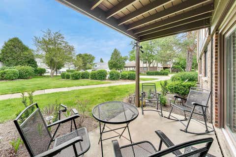 Tiny photo for 1264 WILLIAMSBURG Drive #D1, Schaumburg, IL 60193 (MLS # 12658385)