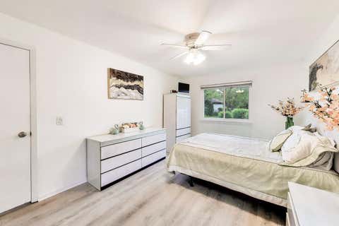 Tiny photo for 1264 WILLIAMSBURG Drive #D1, Schaumburg, IL 60193 (MLS # 12658385)