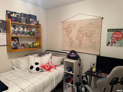 Tiny photo for 1307 CHARLES Street, Carterville, IL 62918 (MLS # EB460237)