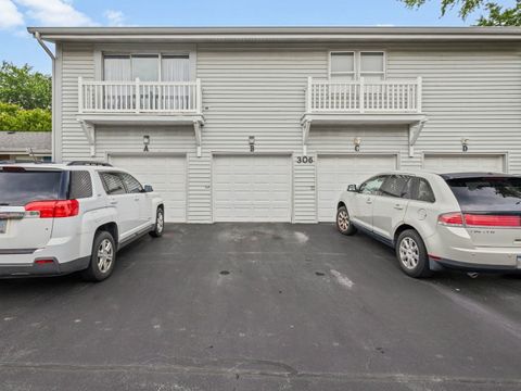 Tiny photo for 306 Milton Court #B, Bloomingdale, IL 60108 (MLS # 12693260)