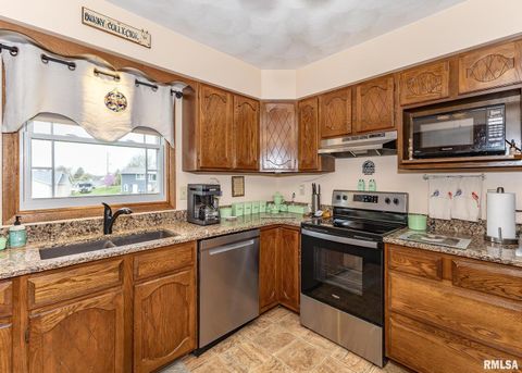 Tiny photo for 631 SUNCREST Drive, Sherrard, IL 61281 (MLS # QC4267008)