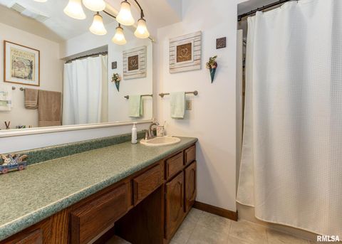 Tiny photo for 631 SUNCREST Drive, Sherrard, IL 61281 (MLS # QC4267008)