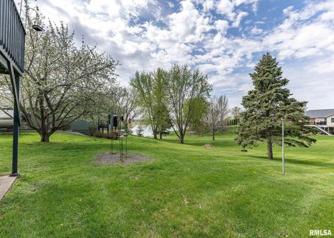 Tiny photo for 631 SUNCREST Drive, Sherrard, IL 61281 (MLS # QC4267008)