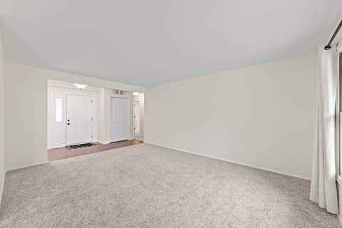 Tiny photo for 121 Newport Drive, Bolingbrook, IL 60440 (MLS # 12711048)