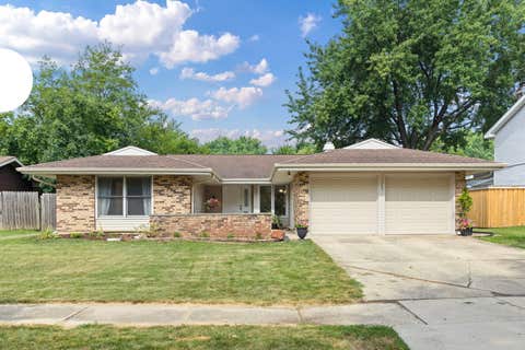 Photo of 121 Newport Drive, Bolingbrook, IL 60440 (MLS # 12711048)