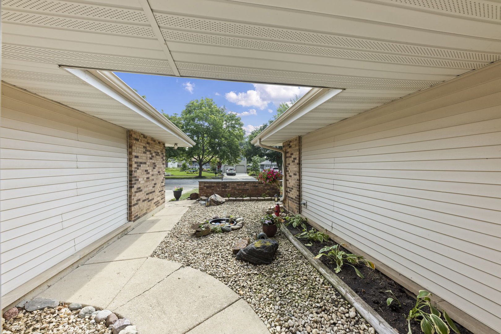 121 Newport Drive