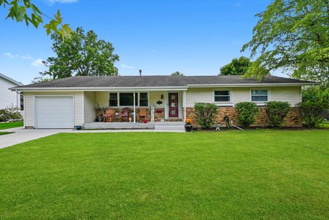 Photo of 1163 E Plate Drive, Palatine, IL 60074 (MLS # 12452645)