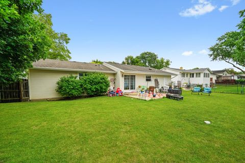 Tiny photo for 1163 E Plate Drive, Palatine, IL 60074 (MLS # 12452645)