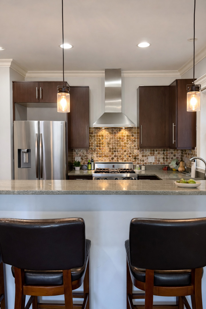 1041 W Grace Street 2