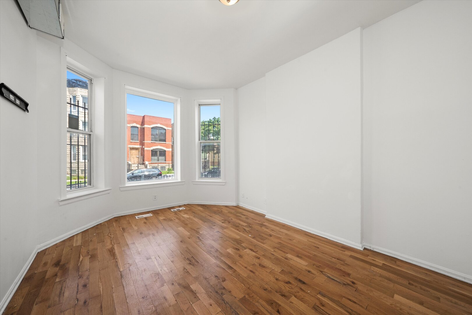 2857 W POLK Street