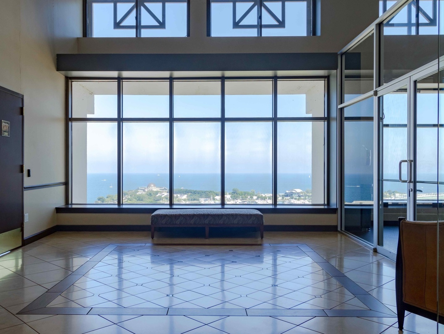 Chicago, Illinois 60605, United States, 3 Bedrooms Bedrooms, ,2 BathroomsBathrooms,Residential,Active,237917