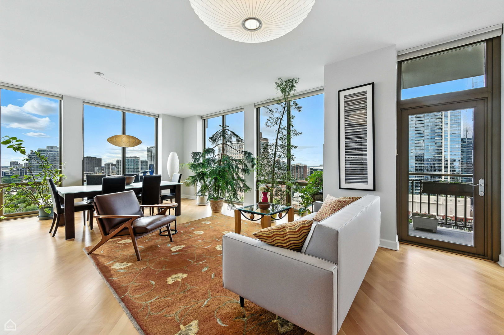 1335 S PRAIRIE Avenue 1706