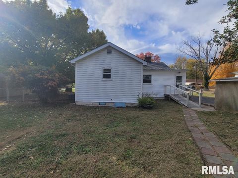 Tiny photo for 5 ROYAL Place, Mt Vernon, IL 62864 (MLS # EB460404)