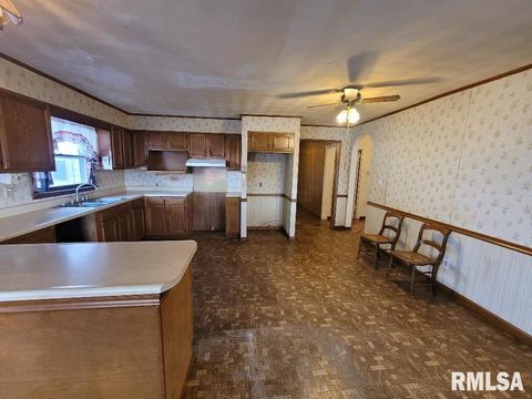 Tiny photo for 5 ROYAL Place, Mt Vernon, IL 62864 (MLS # EB460404)