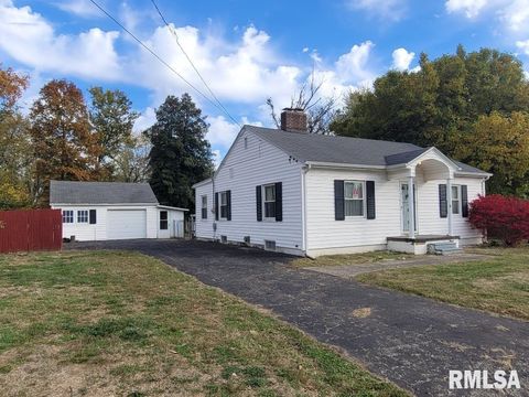 Tiny photo for 5 ROYAL Place, Mt Vernon, IL 62864 (MLS # EB460404)