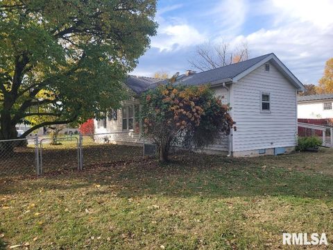Tiny photo for 5 ROYAL Place, Mt Vernon, IL 62864 (MLS # EB460404)
