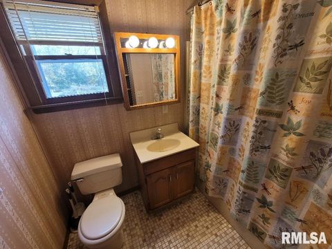 Tiny photo for 5 ROYAL Place, Mt Vernon, IL 62864 (MLS # EB460404)