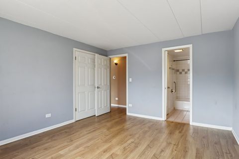 Tiny photo for 915 Graceland Avenue #1E, Des Plaines, IL 60016 (MLS # 12497199)