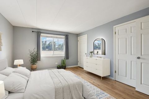 Tiny photo for 915 Graceland Avenue #1E, Des Plaines, IL 60016 (MLS # 12497199)