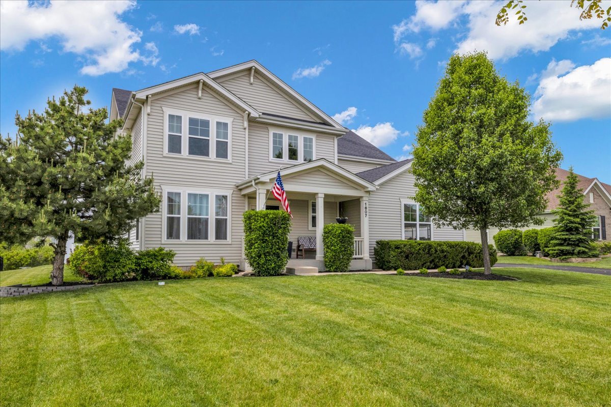 1607 Star Grass Circle