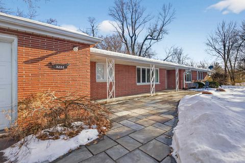 Tiny photo for 3232 26th Street, Moline, IL 61265 (MLS # 100000037)