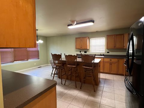 Tiny photo for 2297 Roaring Creek Drive, Aurora, IL 60503 (MLS # 12498319)
