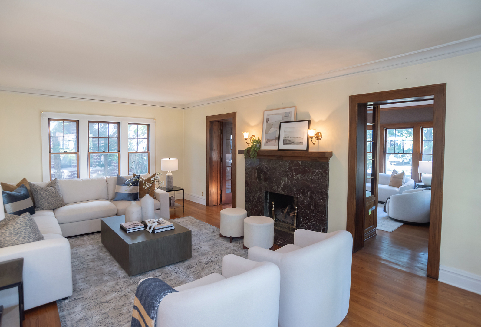 La Grange, Illinois 60525, United States, 5 Bedrooms Bedrooms, ,3 BathroomsBathrooms,Residential,Active,242633