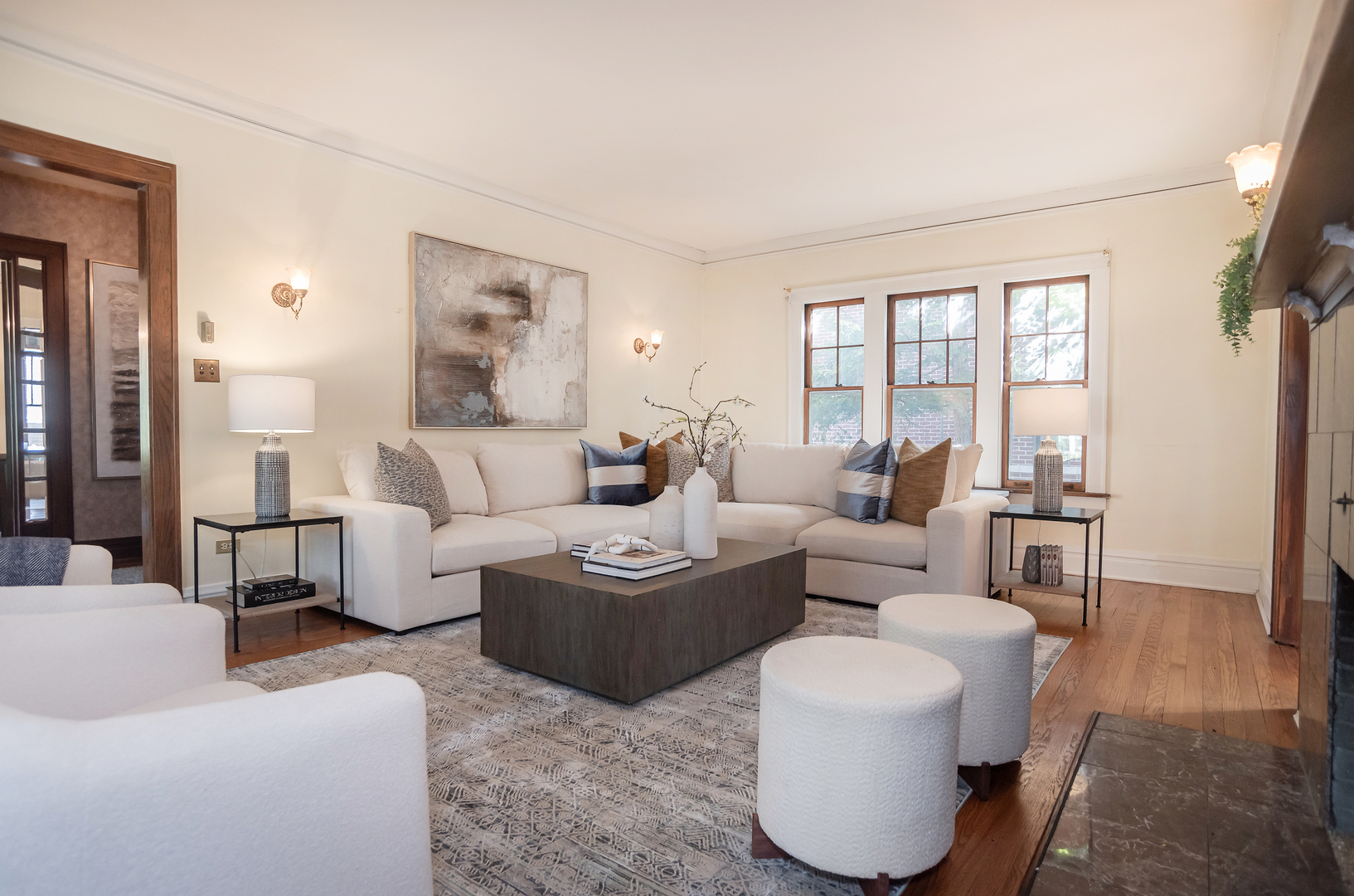 La Grange, Illinois 60525, United States, 5 Bedrooms Bedrooms, ,3 BathroomsBathrooms,Residential,Active,242633