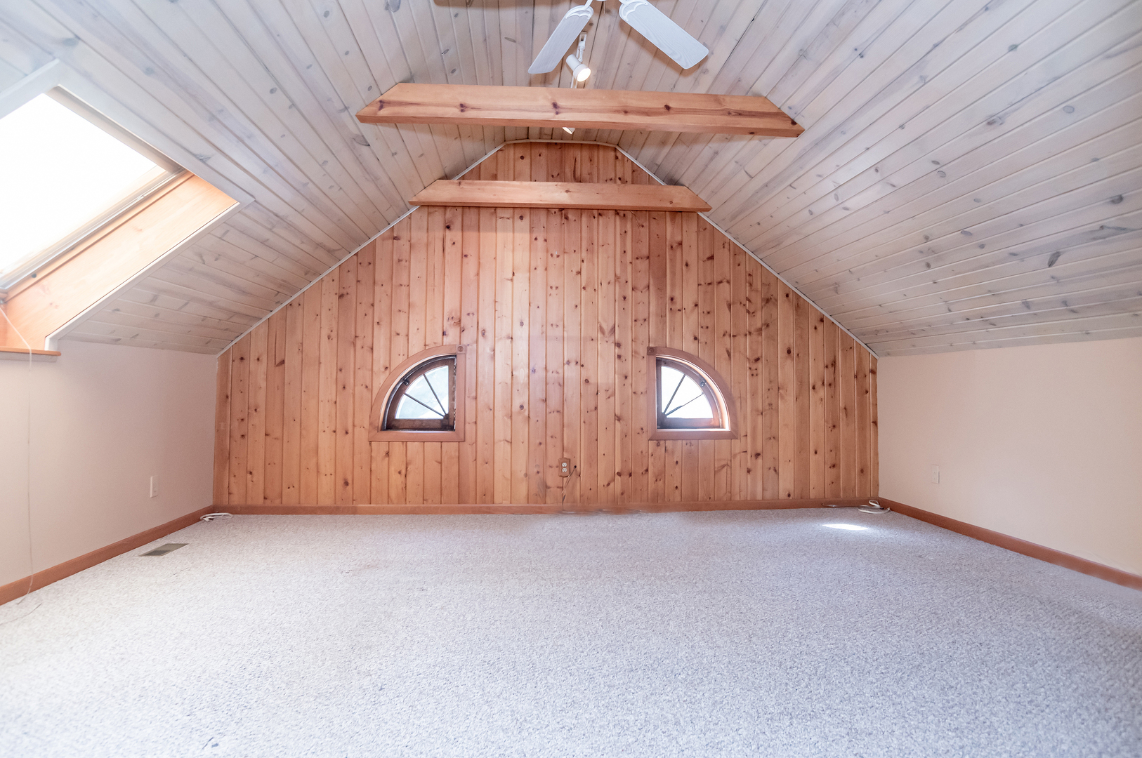 La Grange, Illinois 60525, United States, 5 Bedrooms Bedrooms, ,3 BathroomsBathrooms,Residential,Active,242633