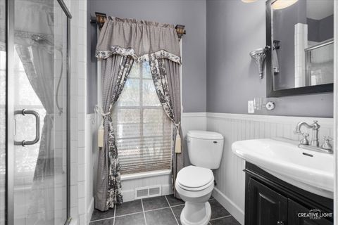 Tiny photo for 21 N Lincoln Street, Batavia, IL 60510 (MLS # 12469106)