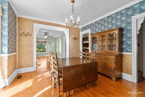 Tiny photo for 21 N Lincoln Street, Batavia, IL 60510 (MLS # 12469106)